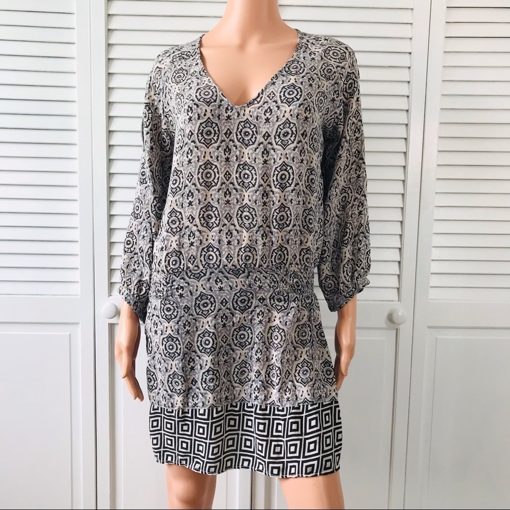 TOLANI Geometric Print V-Neck Silk Long Sleeve Mini Dress Size Small
